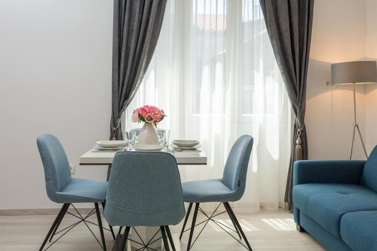 Luxury Studios & Rooms Seven Split Exteriör bild