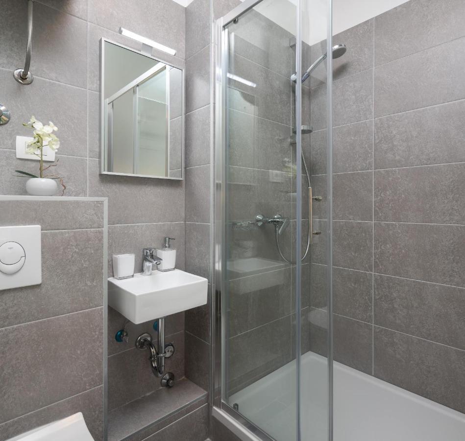 Luxury Studios & Rooms Seven Split Exteriör bild