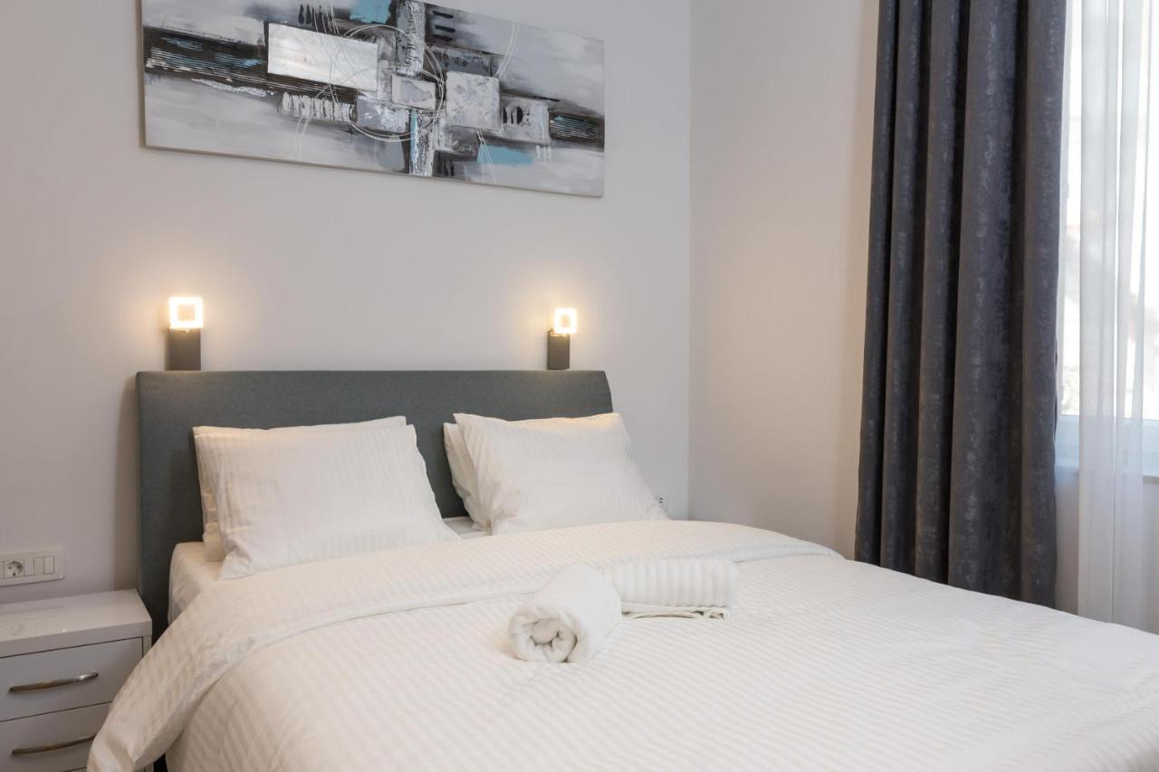 Luxury Studios & Rooms Seven Split Exteriör bild