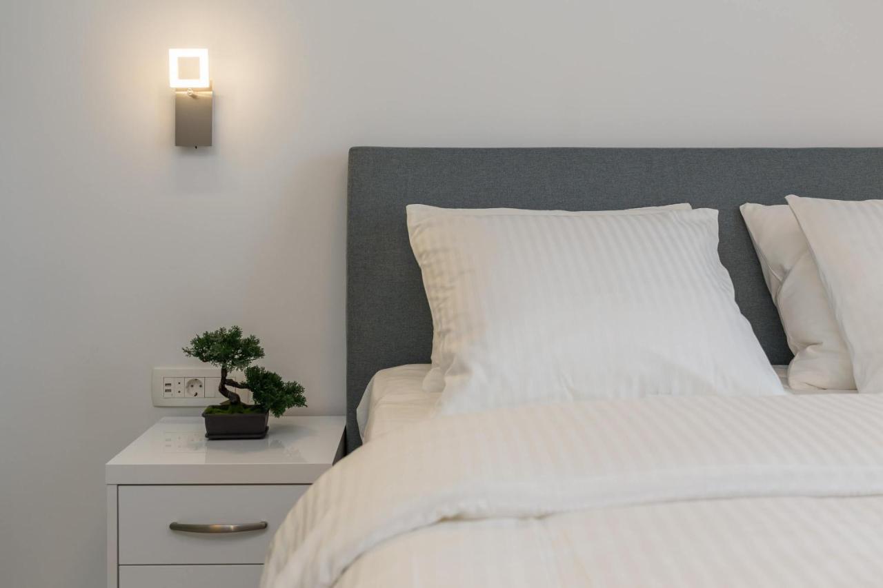 Luxury Studios & Rooms Seven Split Exteriör bild